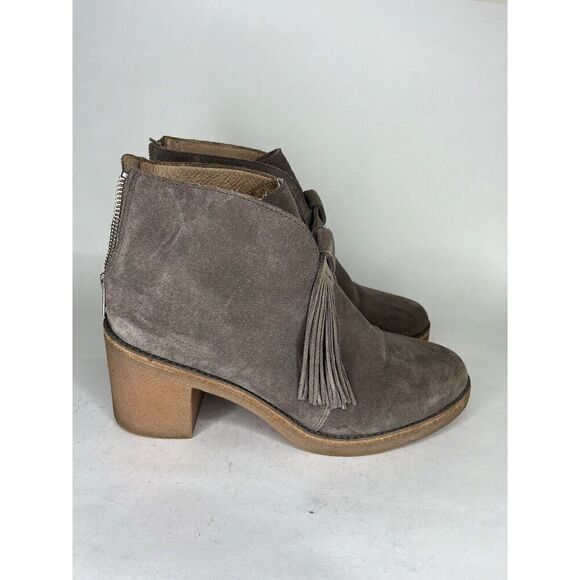 Ugg Booties Women Size 9 Gray Suede Zip Heels - Picture 7 of 16